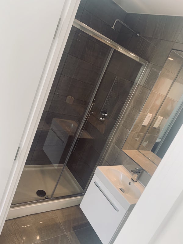 Room Scena Way in Greater London
