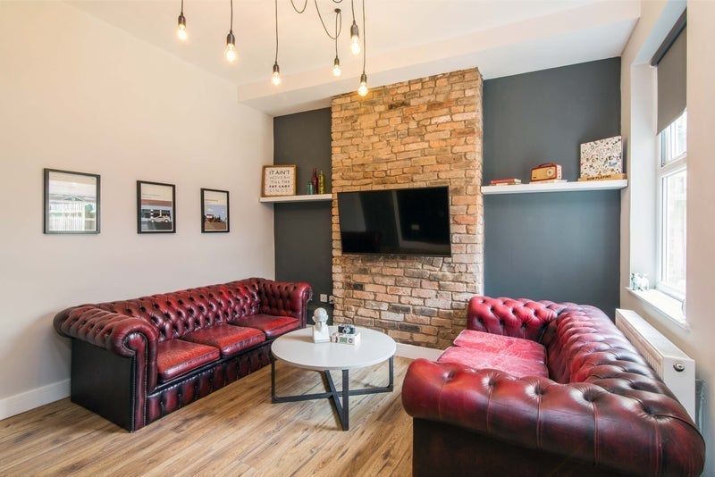 Room Beauvale Road in Nottingham