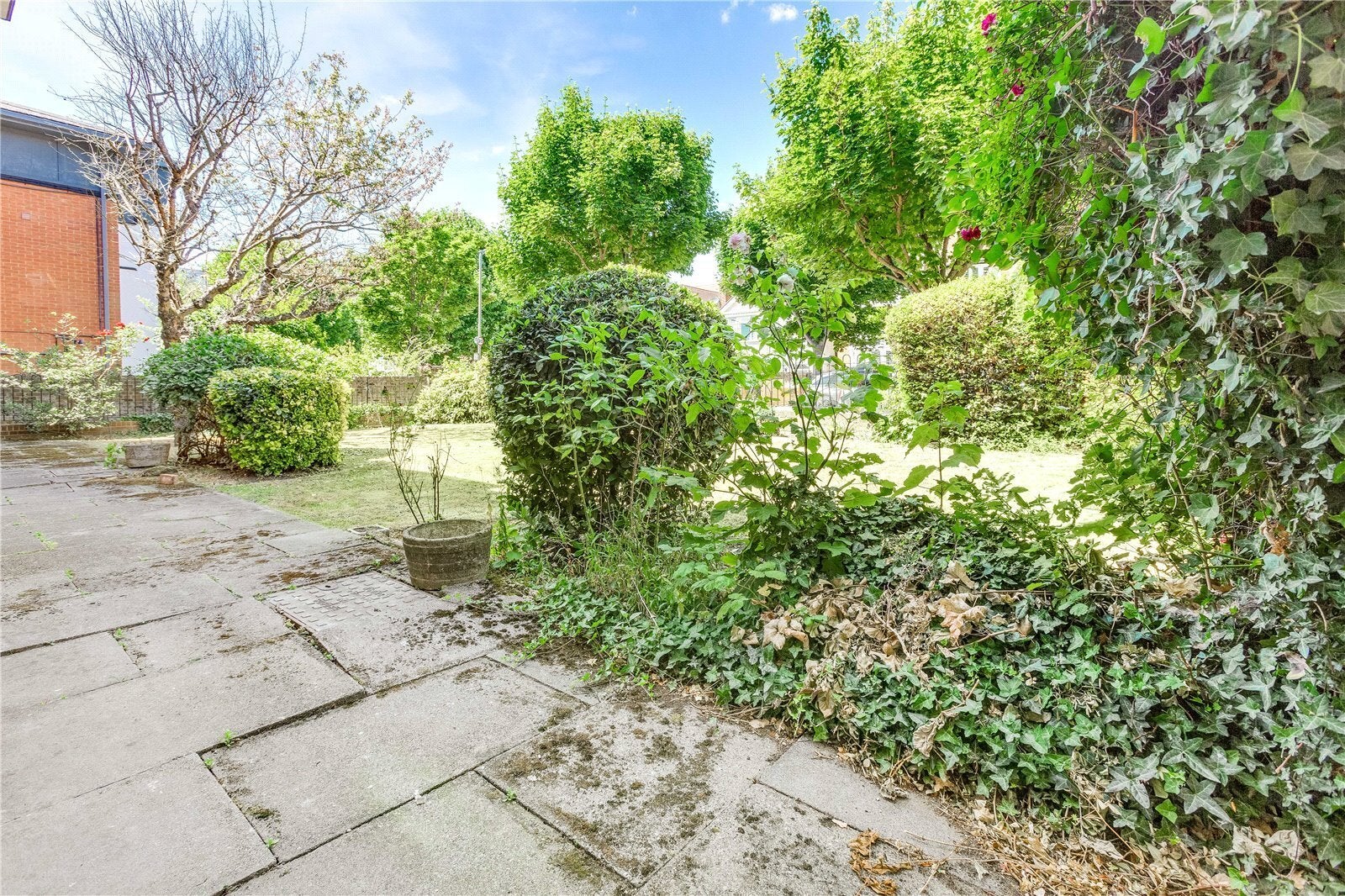 Flat Sudbrooke Road in Greater London