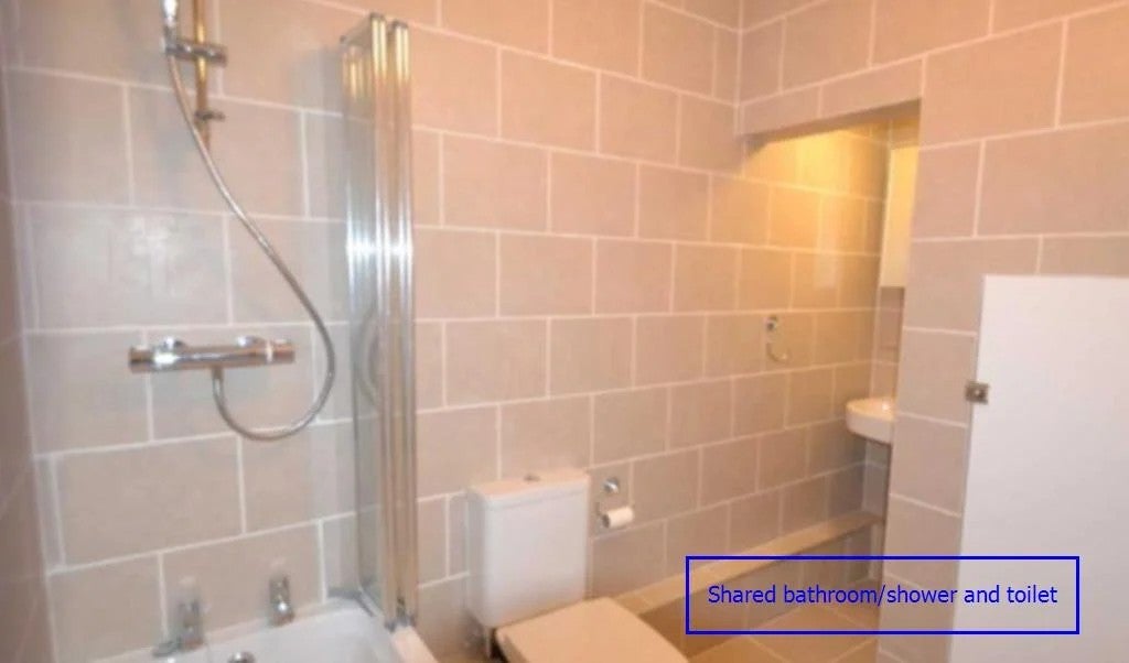 Room Adelphi Road in Epsom and Ewell