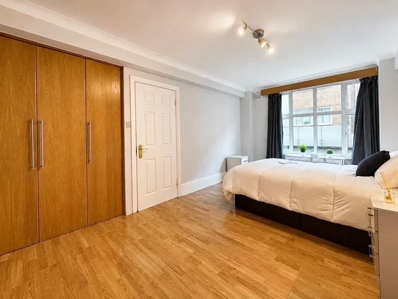 Room Park West Place in City of Westminster