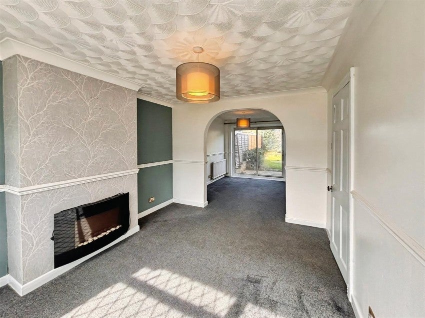 House Braemar Close in Kettering