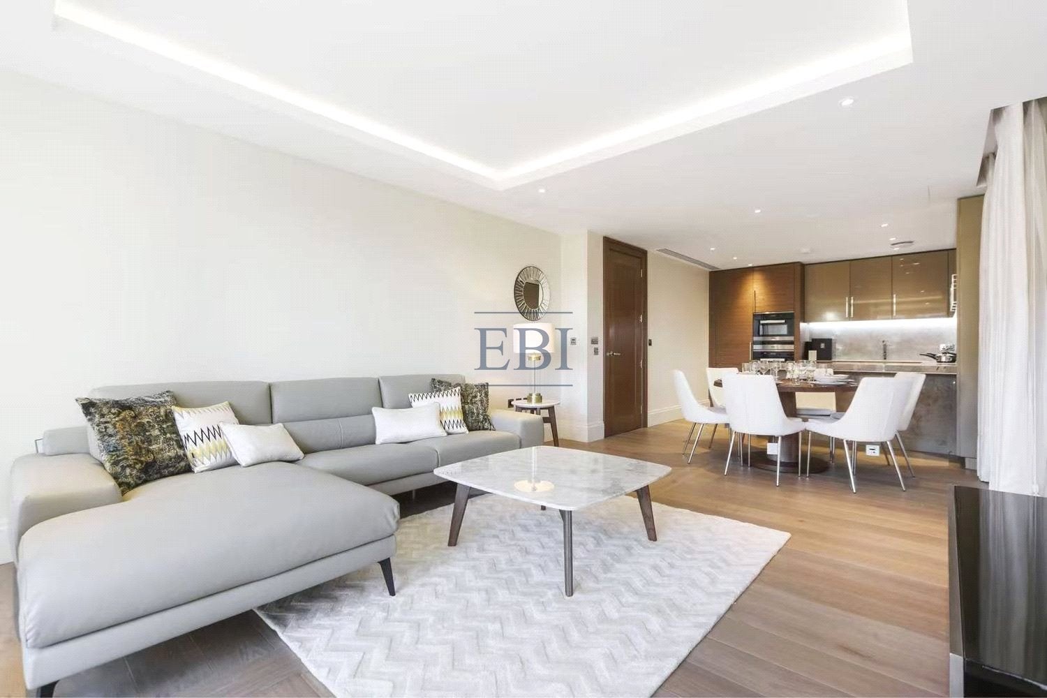 Flat Strand in City of Westminster