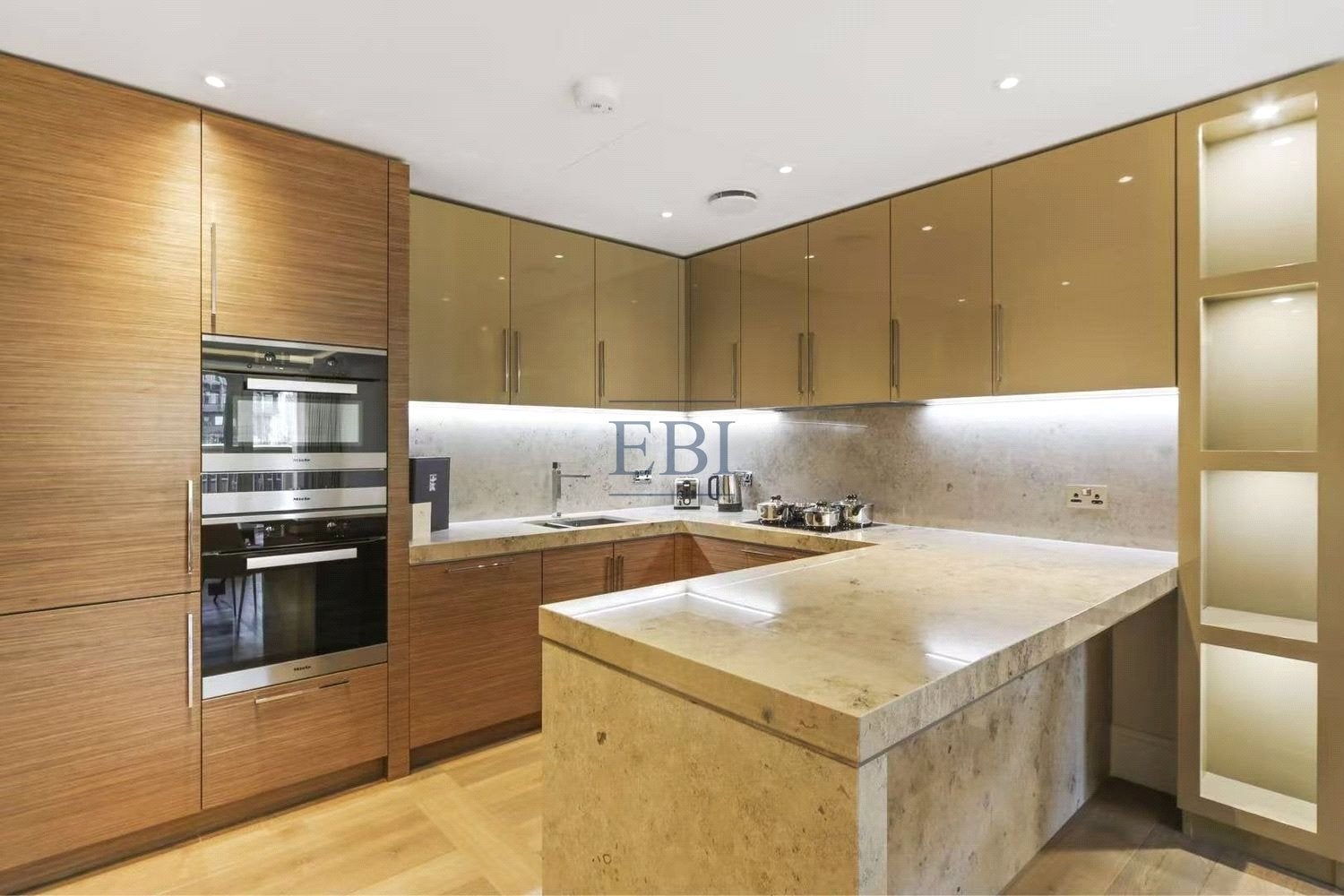 Flat Strand in City of Westminster