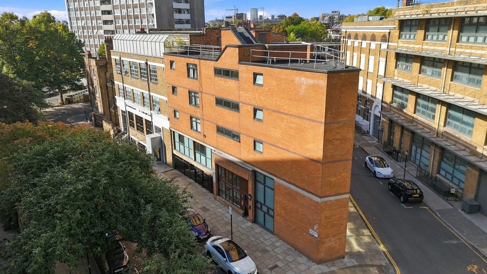 Flat Meredith Street in Greater London