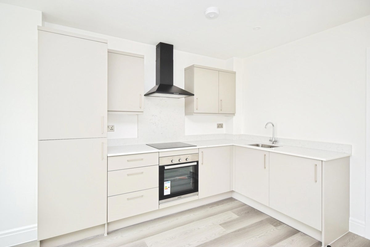 Flat Banstead Road in Greater London