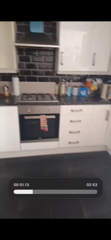 Room Prince Leopold Street in Cardiff