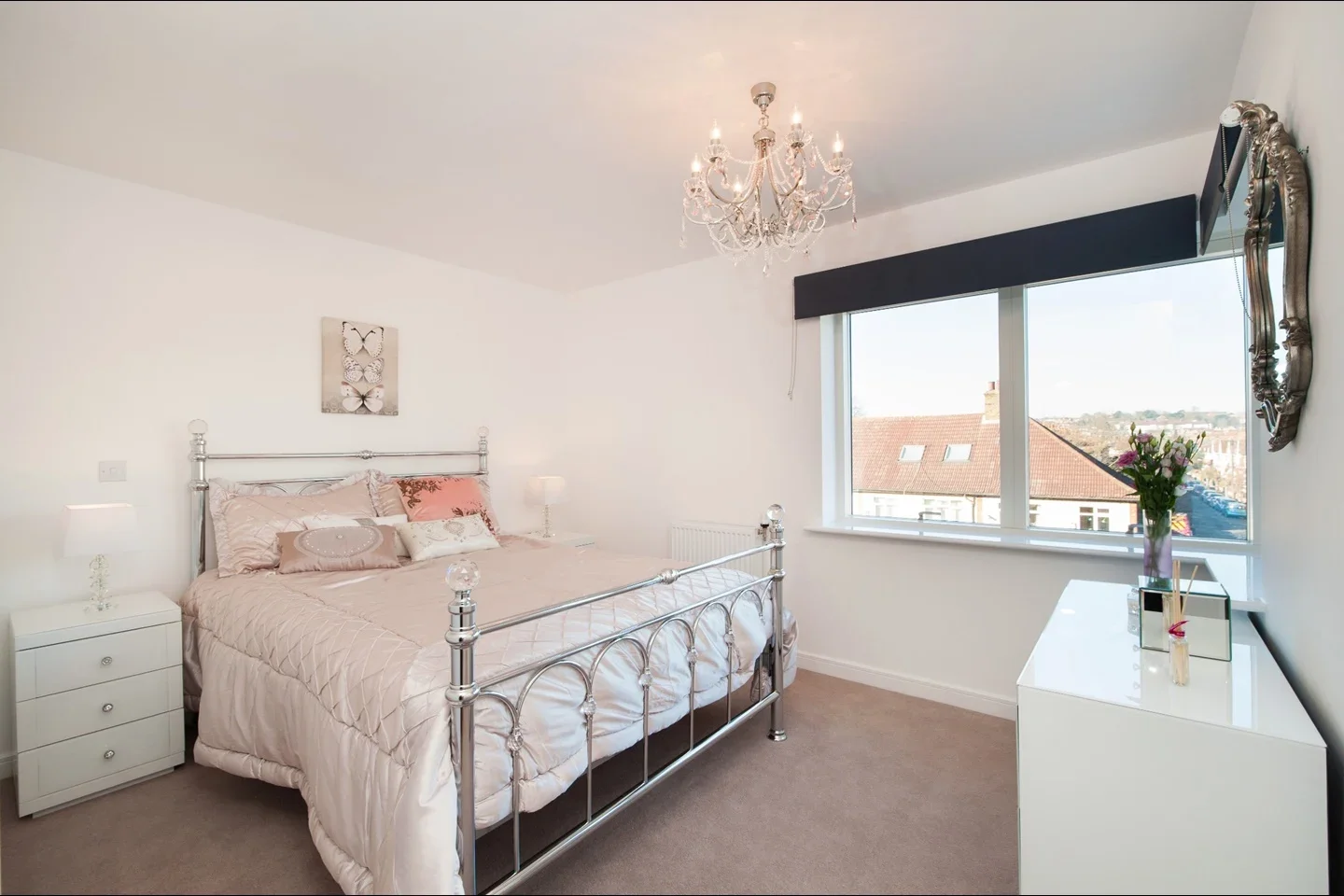Flat Kingston Road in Greater London