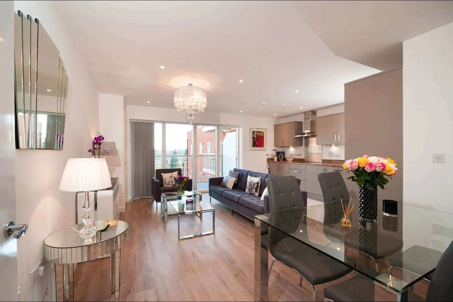 Flat Kingston Road in Greater London