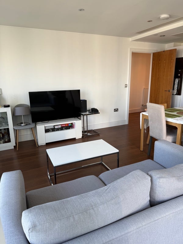 Room Lincoln Plaza in Greater London