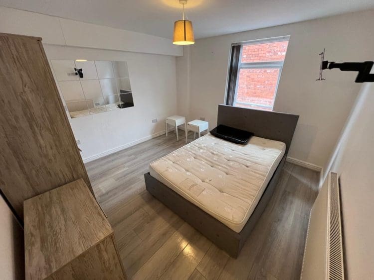 Room Pemberton Street in St Helens