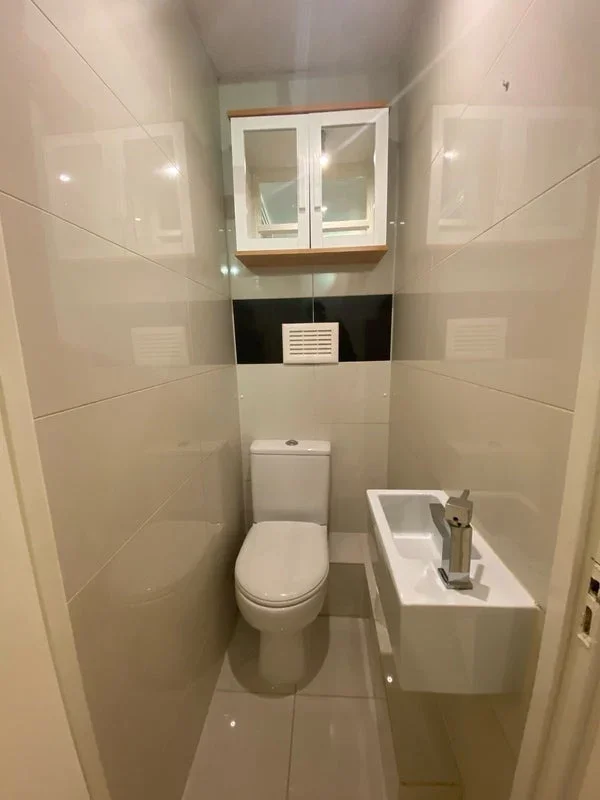 Room Vauxhall Bridge Road in City of Westminster