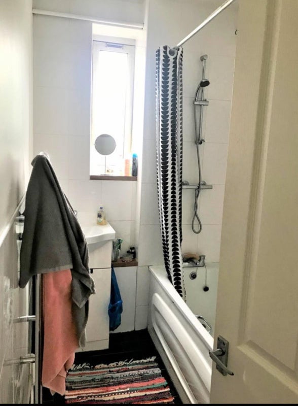 Room Middleton Street in Greater London