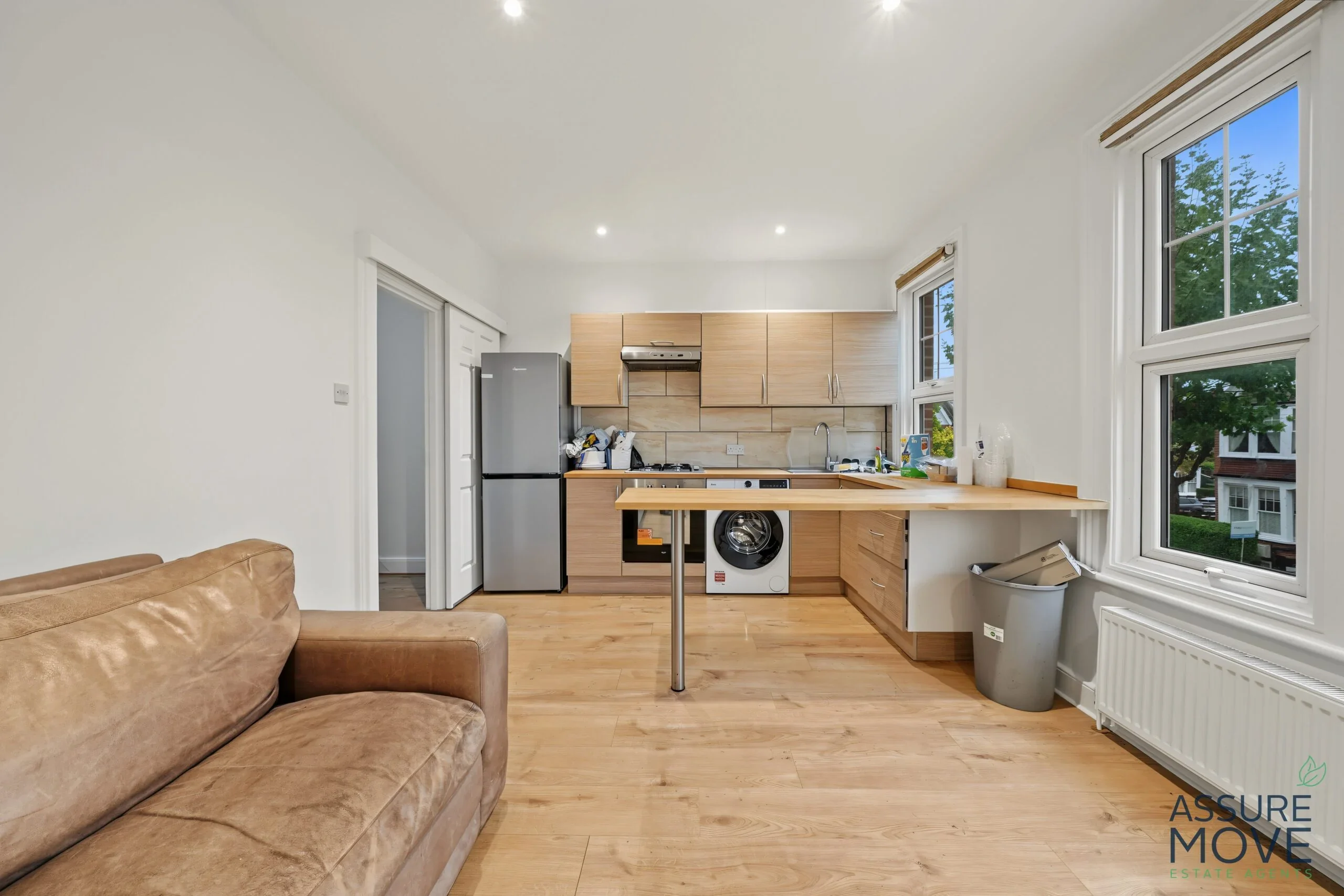 Flat Priory Avenue in Greater London