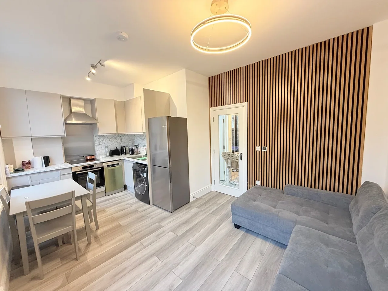 Flat Kilmarsh Road in Greater London