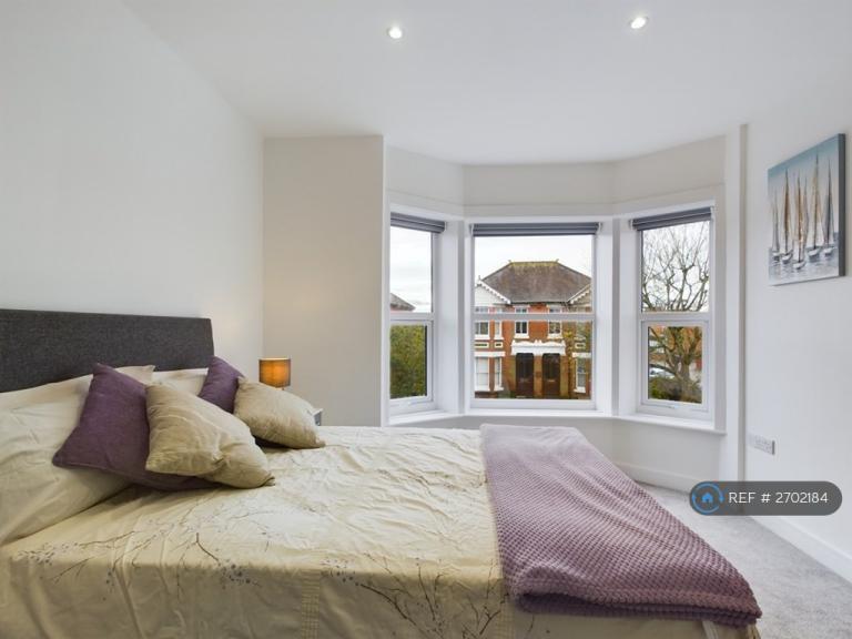 Room Leigh Road in Eastleigh