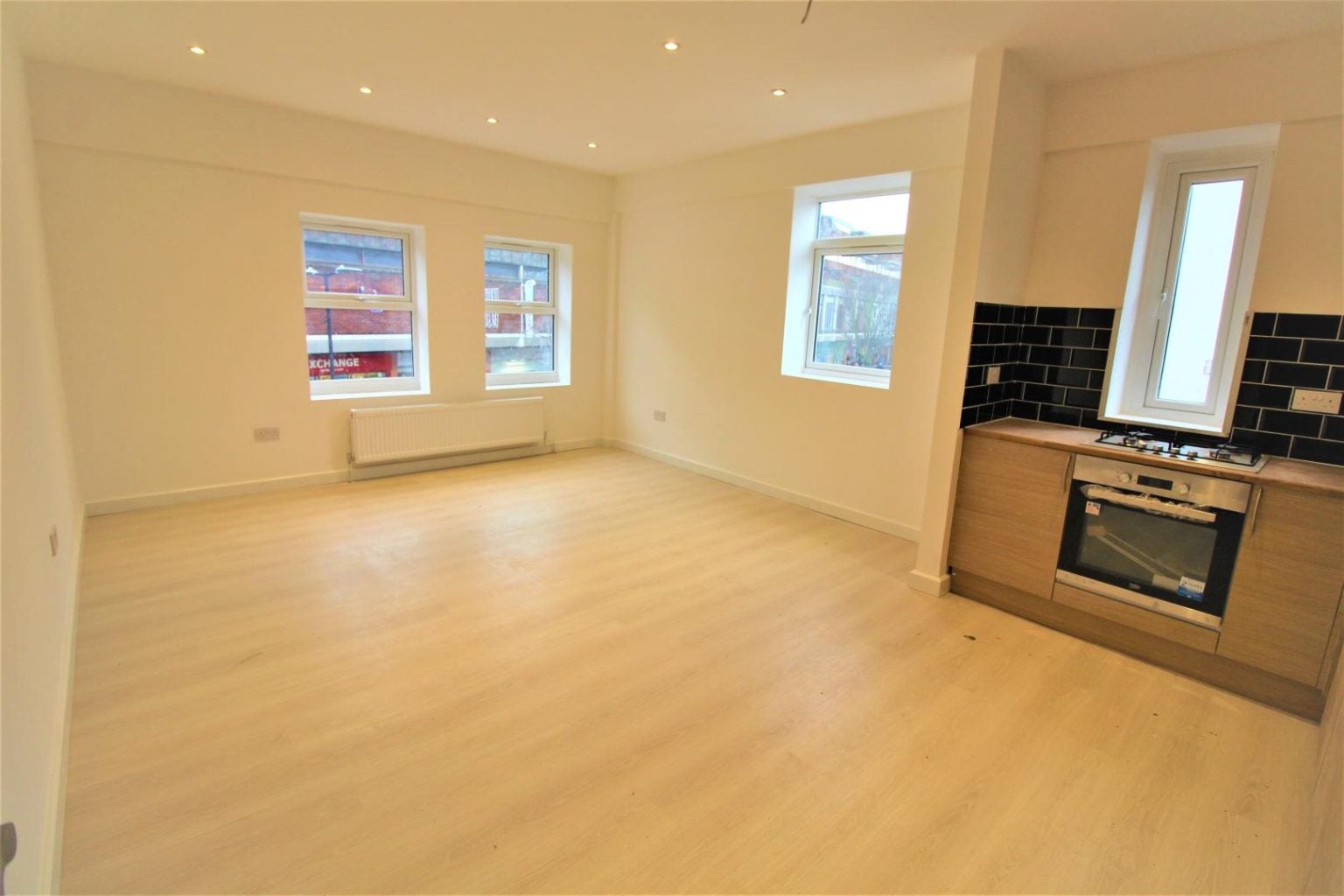 Flat High Street in Waltham Cross
