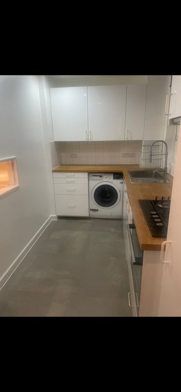 Room Fulham Court in Greater London