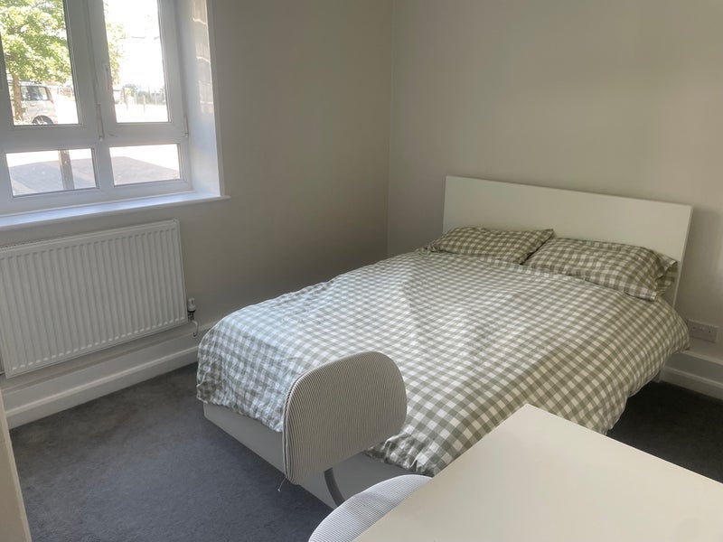 Room Fulham Court in Greater London