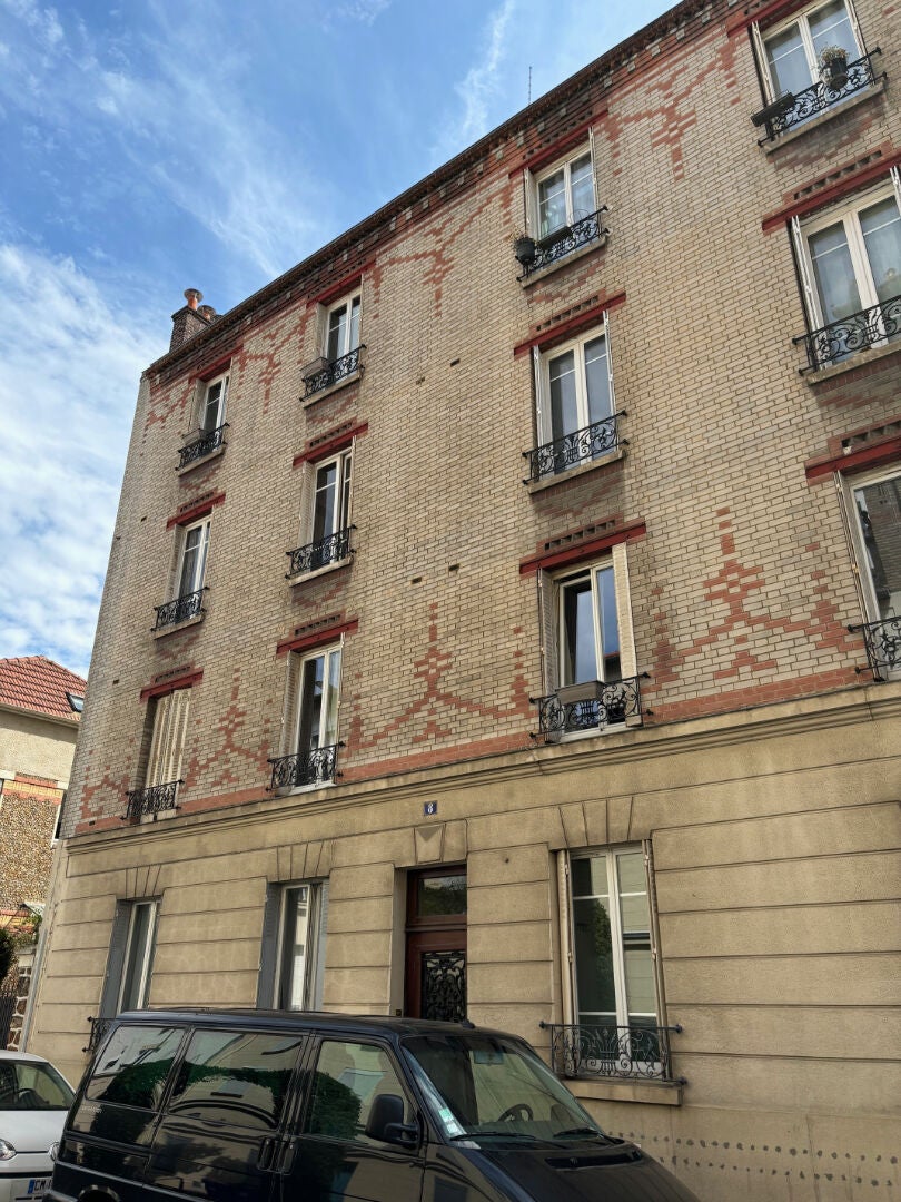 Flat Rue Jean-Jacques Rousseau in Malakoff