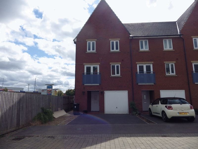 Room Hornbeam Close in Bradley Stoke