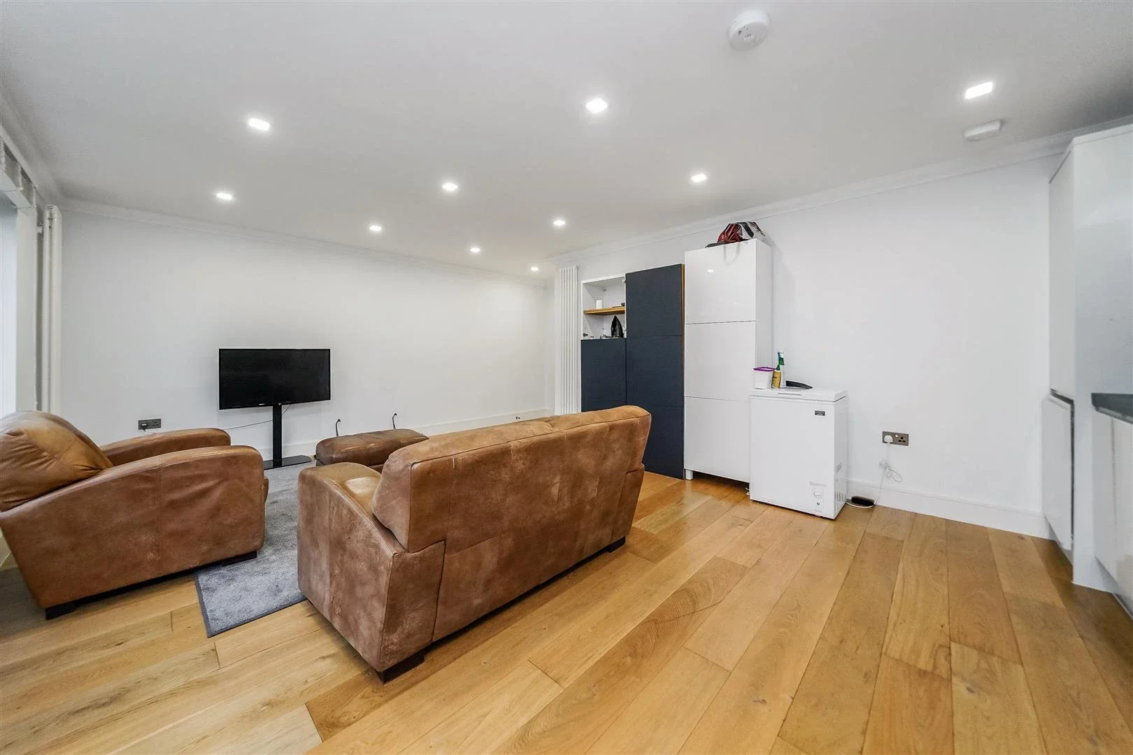 Flat Finsbury Road in Greater London