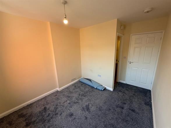 Flat Oxford Street in High Wycombe