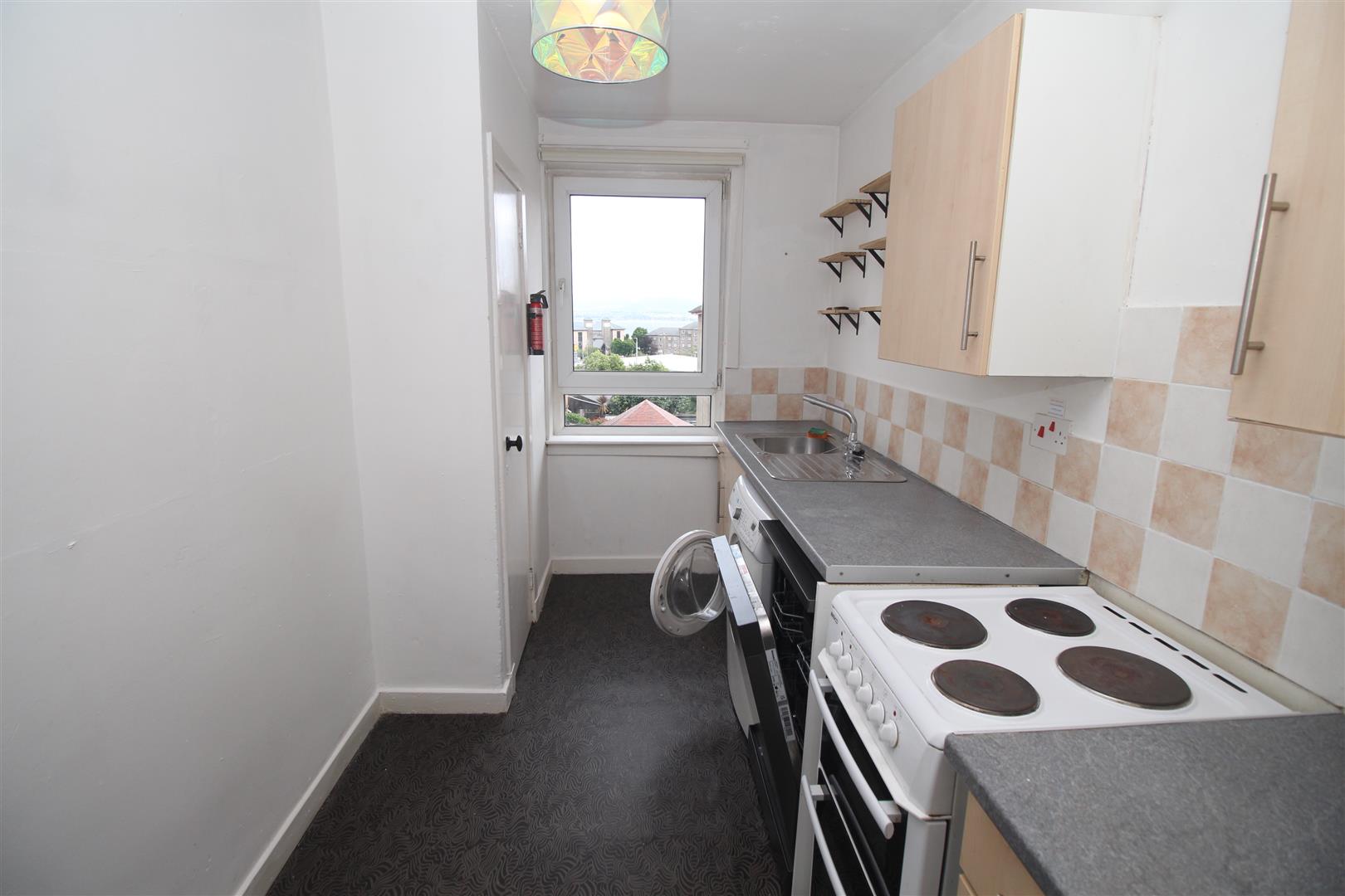 Flat Cathcart Street in Greenock