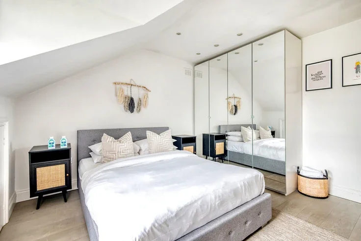 Flat Castellain Road in City of Westminster