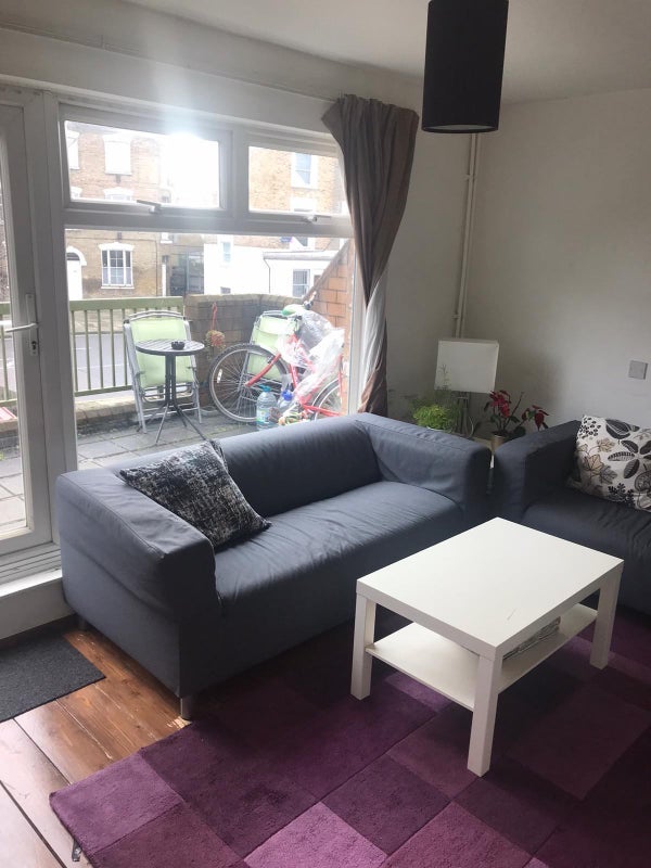 Room Tavistock Close in Greater London