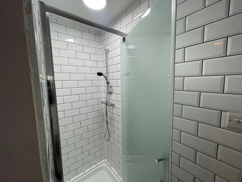 Room Goldhawk Road in Greater London