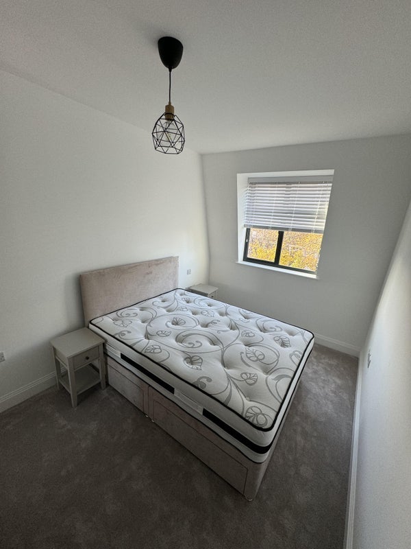 Room Fonthill Road in Greater London