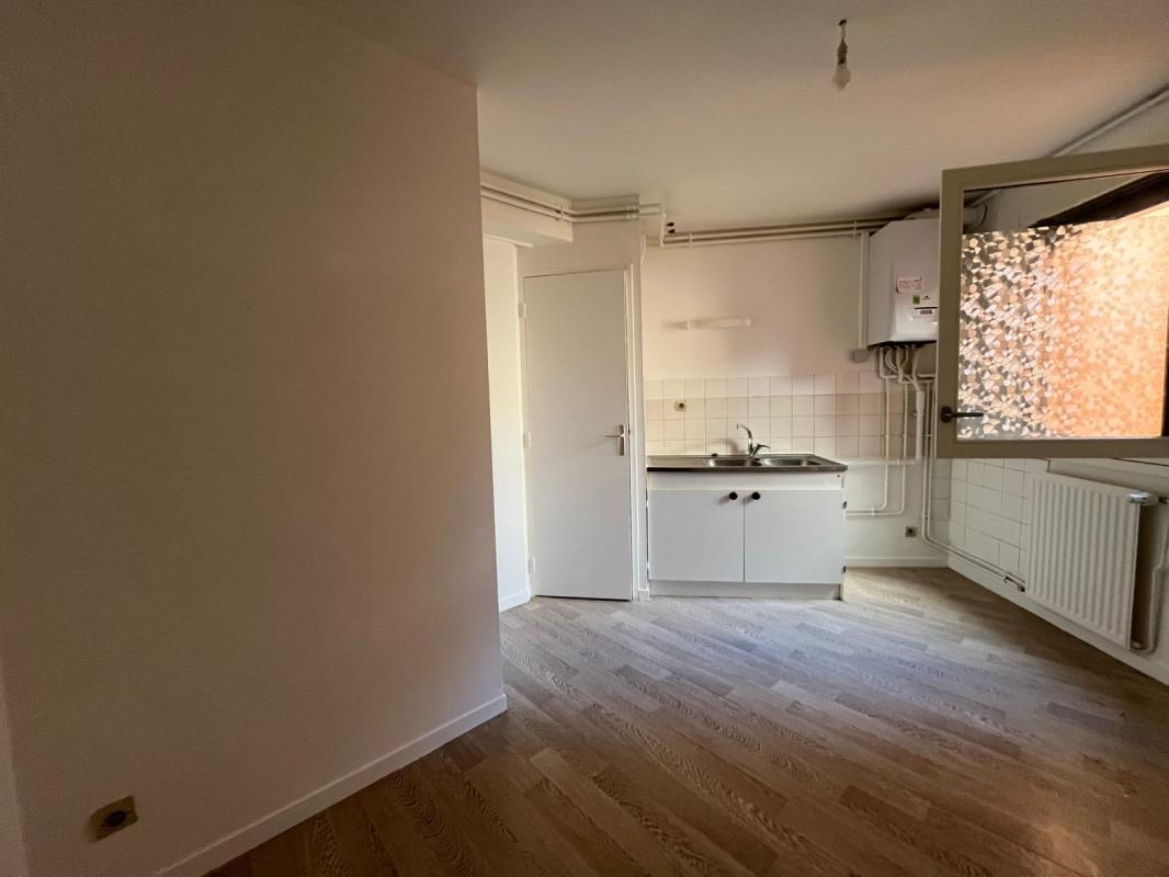 Flat Place de la Rancune in Thizy-les-Bourgs