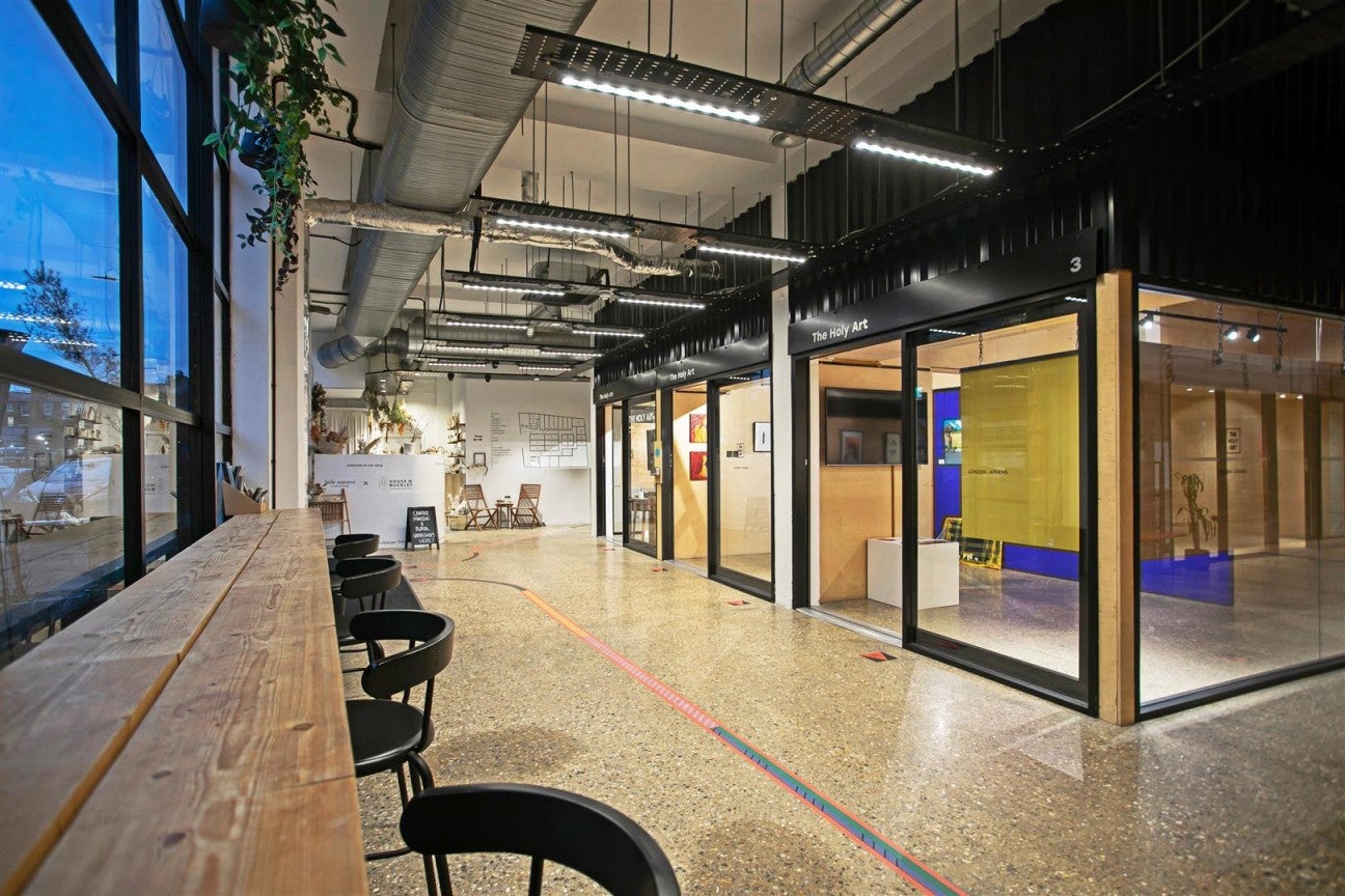 Flat Shacklewell Lane in Greater London