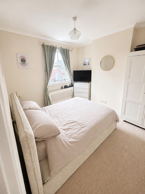 Room Lavender Hill in Greater London