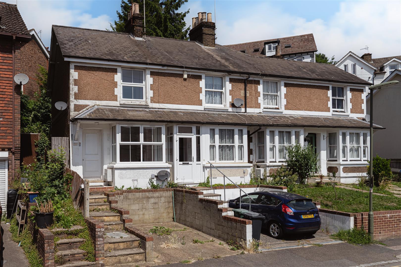 House Garlands Road in Reigate and Banstead