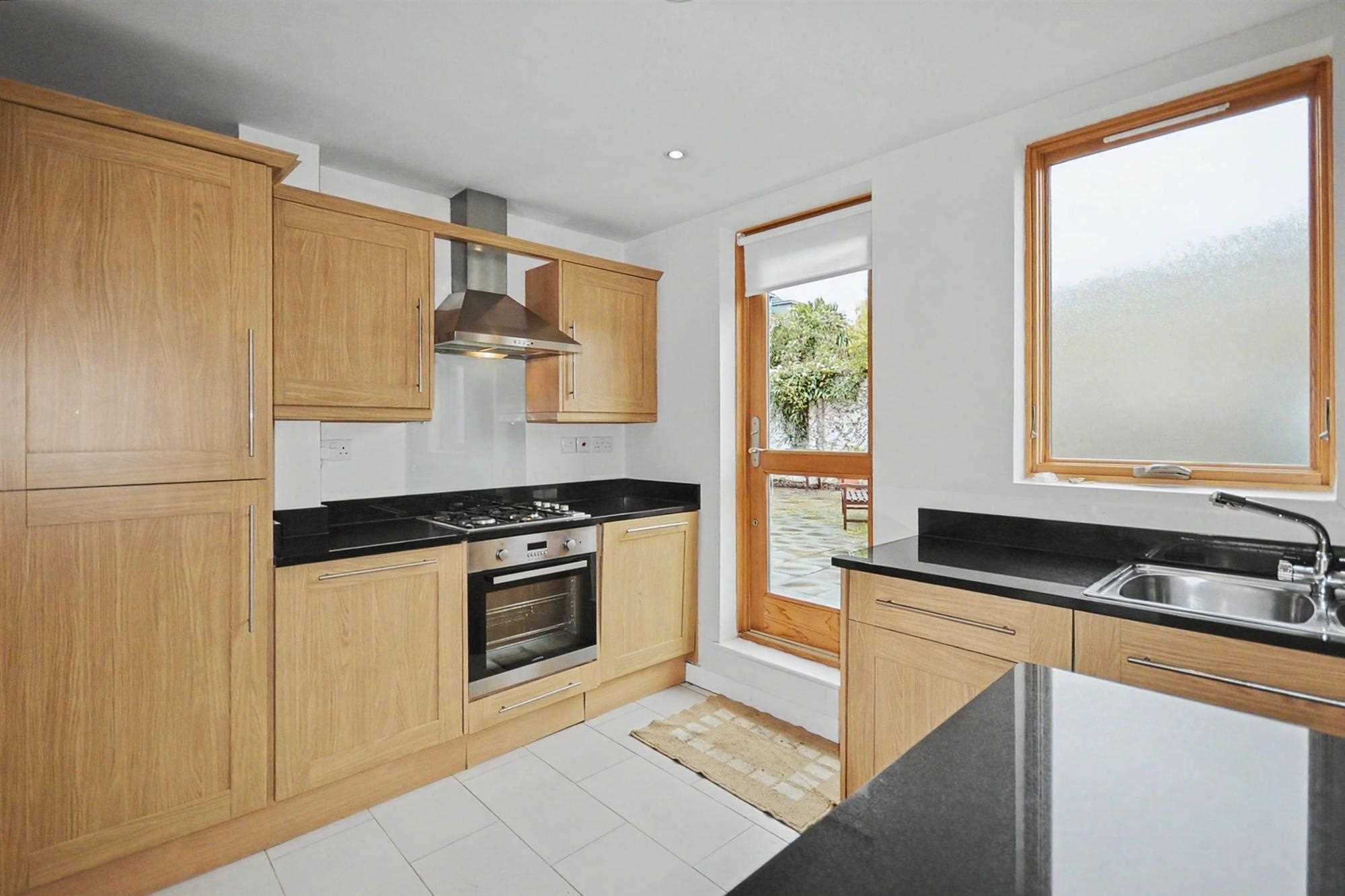 Flat Hammersmith Road in London