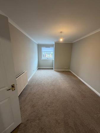 Flat Jerviston Street in New Stevenston