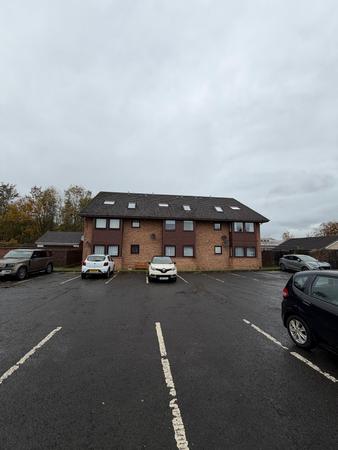 Flat Jerviston Street in New Stevenston