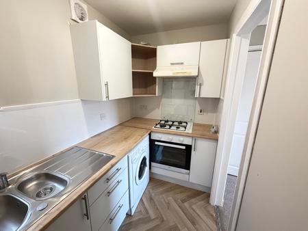 Flat Jerviston Street in New Stevenston