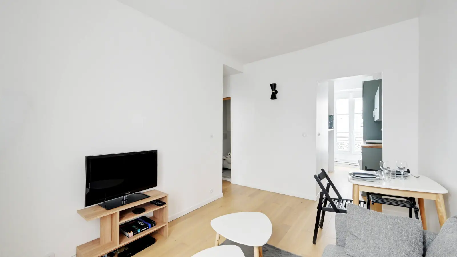 Flat Rue Bridaine in Paris