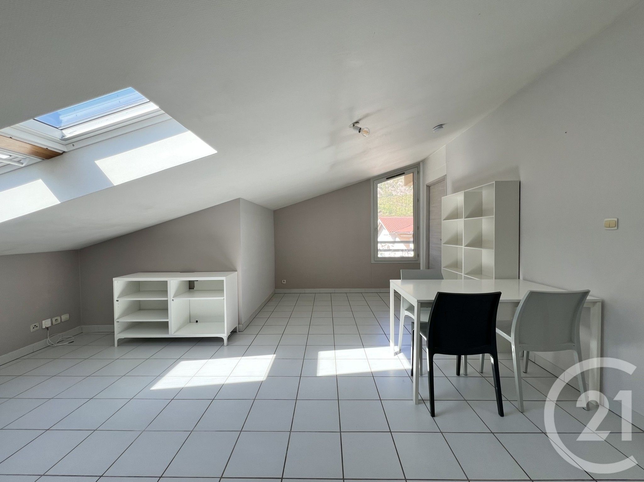 Appartement Rue Xavier Jouvin à Vif