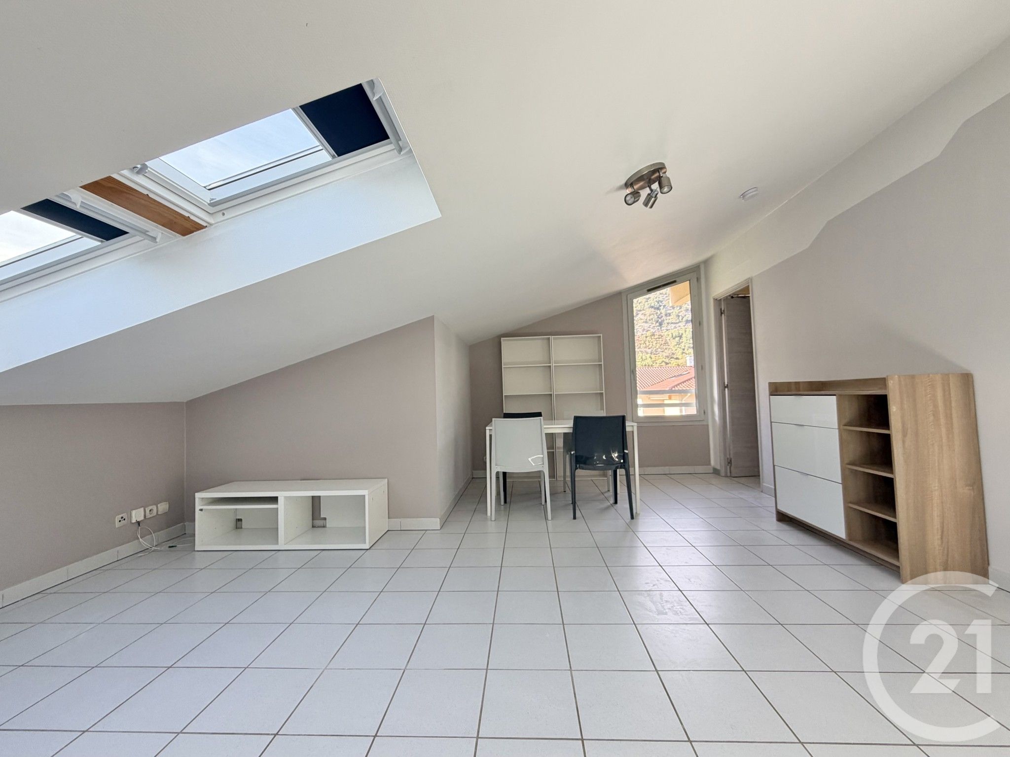 Flat Rue Xavier Jouvin in Vif