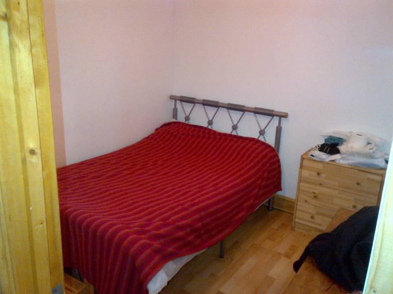 Room Calderon Road in Greater London