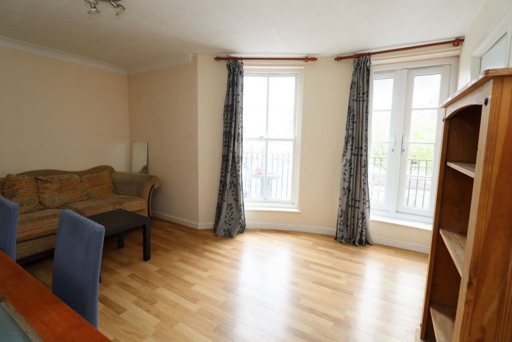 Room Globe Road in Greater London