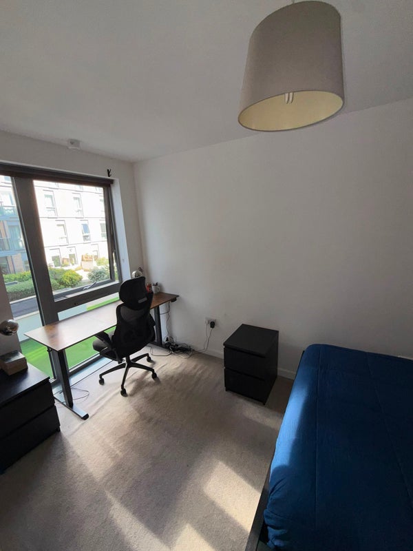 Room Lindfield Street in Greater London