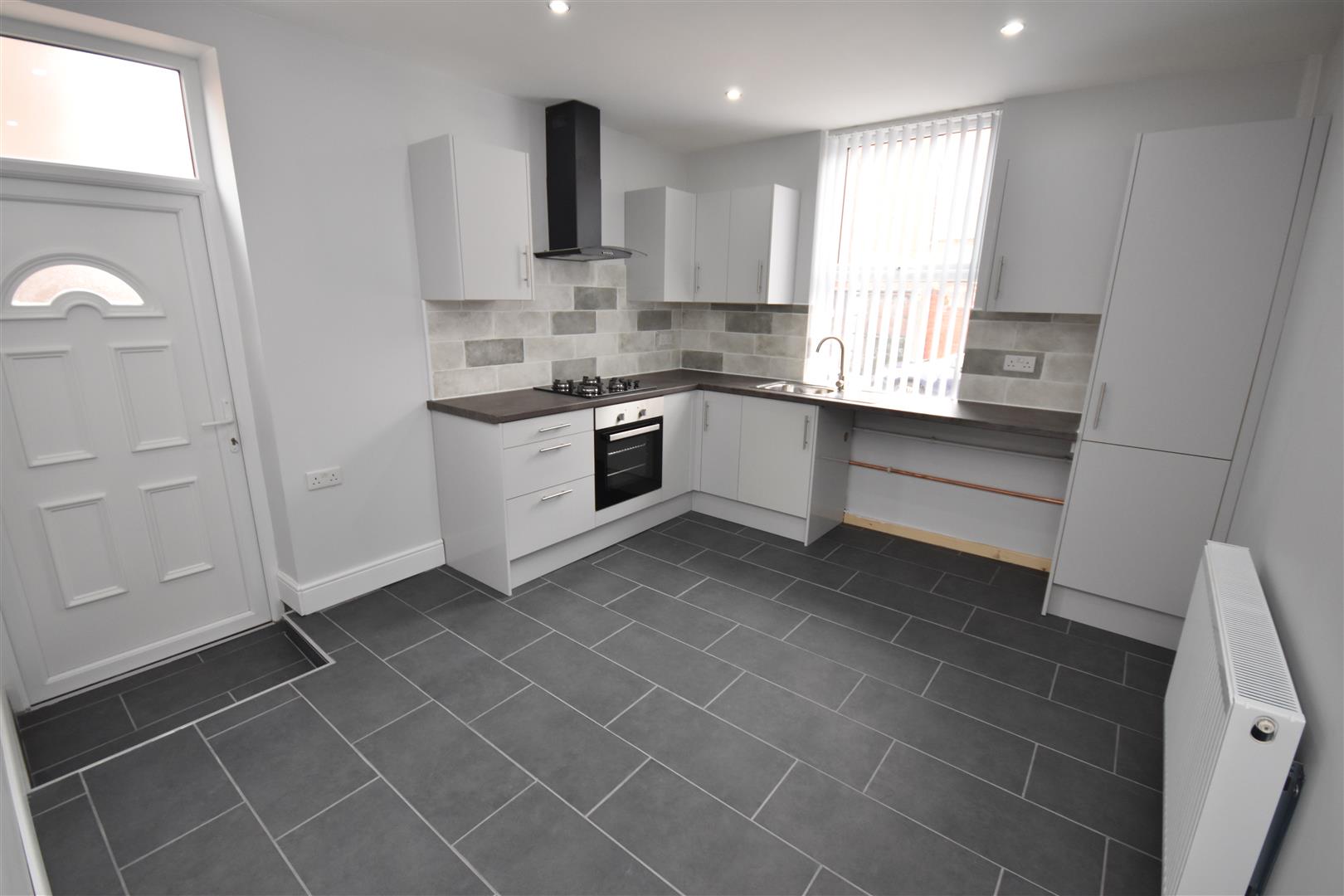 Flat Inglemere Road in Birkenhead