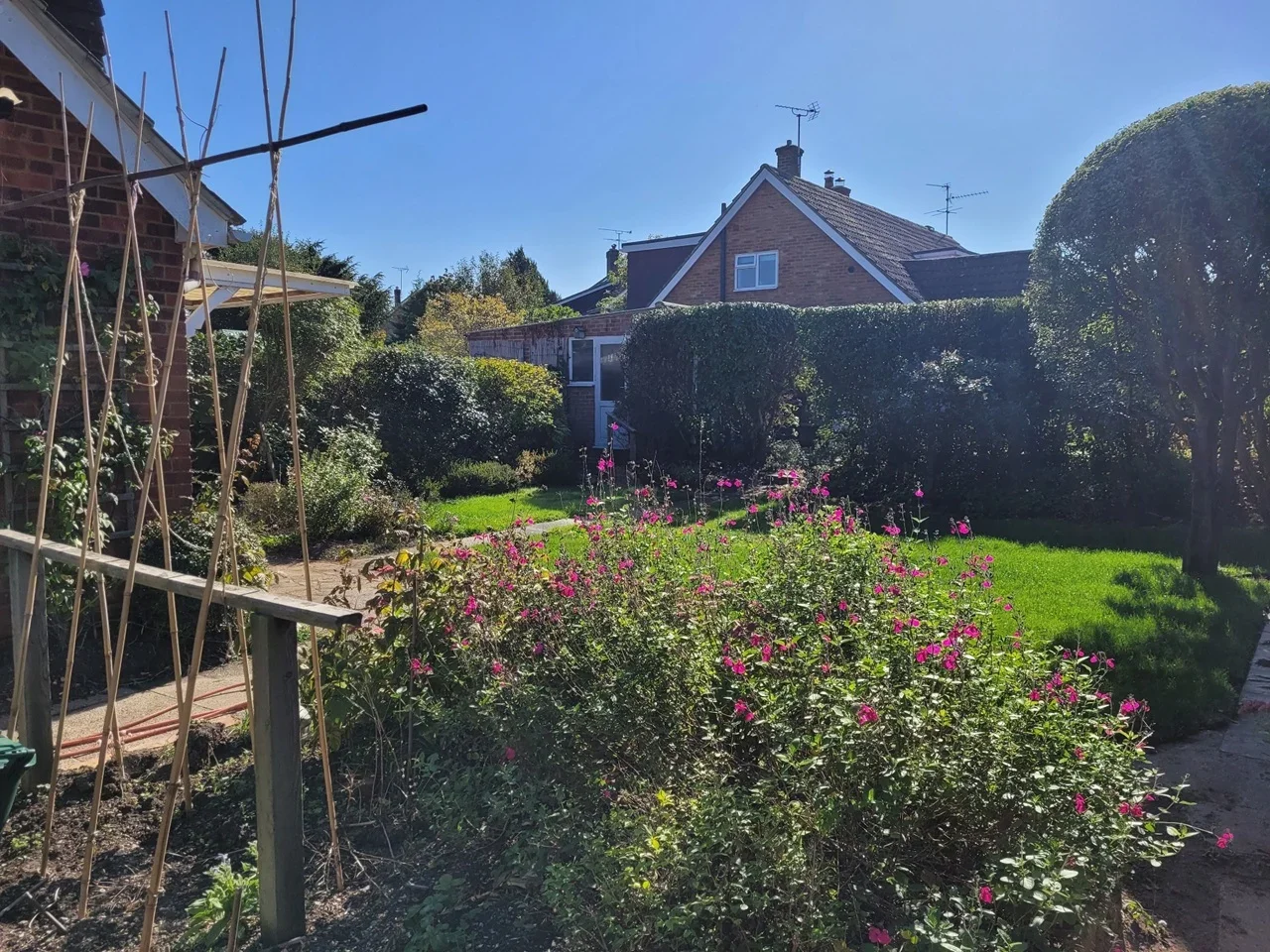 House Squires Close in Mid Sussex