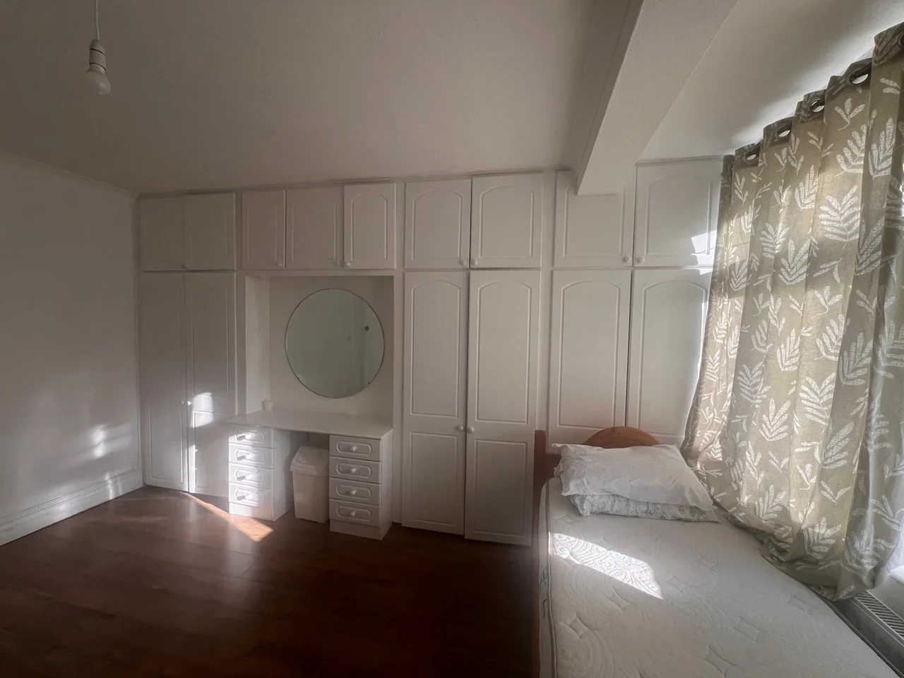 Room Eden Park Avenue in Greater London