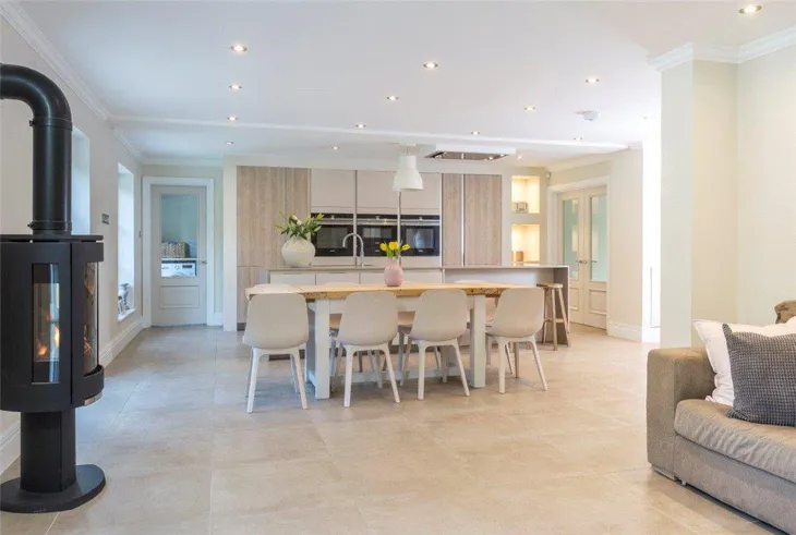 House Englemere Park in Ascot